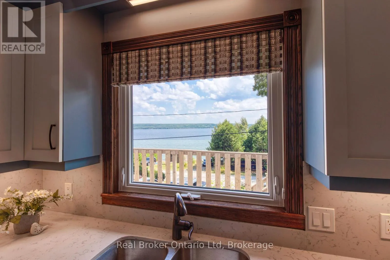 121 MALLORY BEACH ROAD