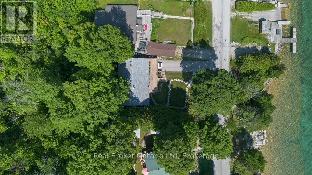 121 MALLORY BEACH ROAD