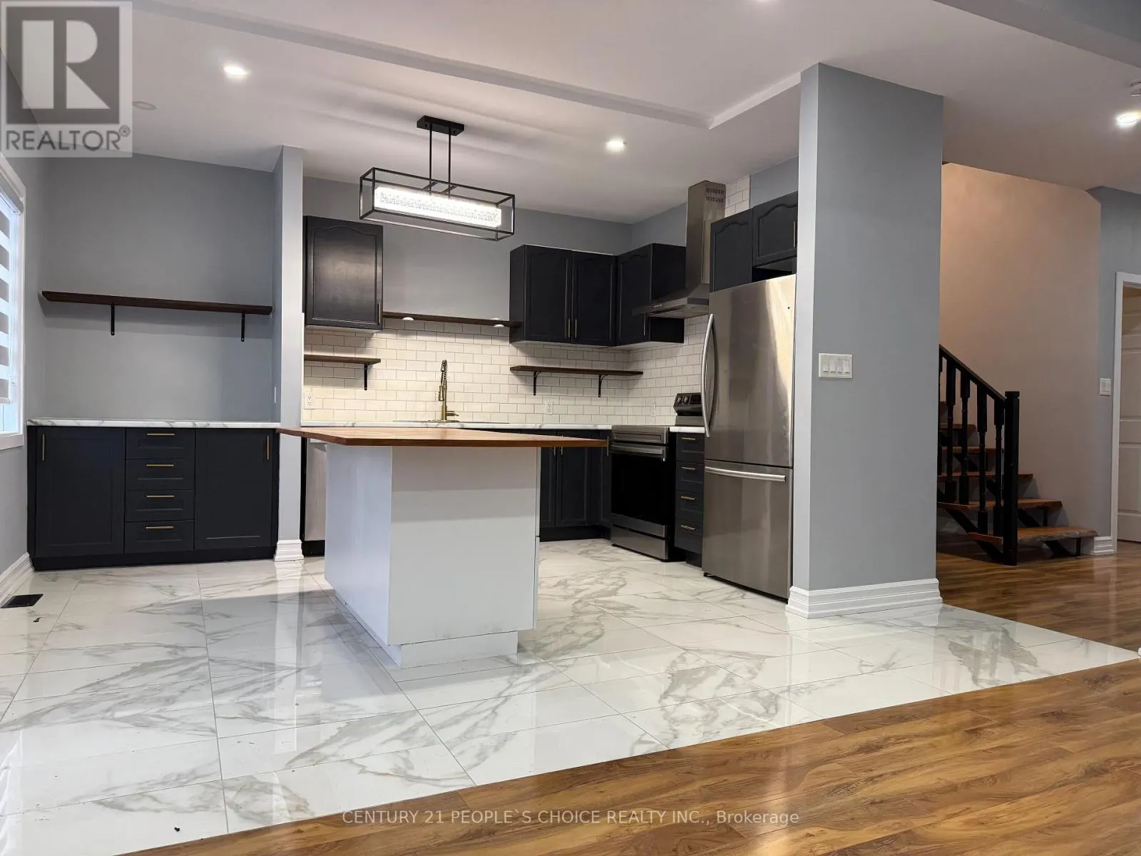 280 CAMBRIDGE ROAD W