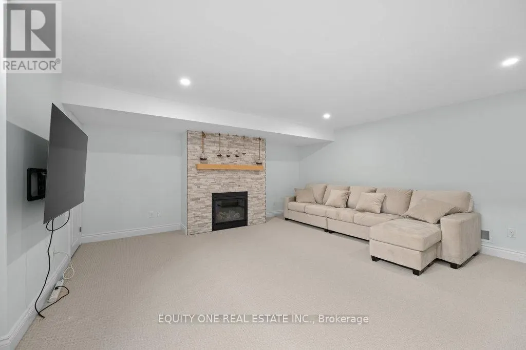 704 BRIAN GOOD AVENUE