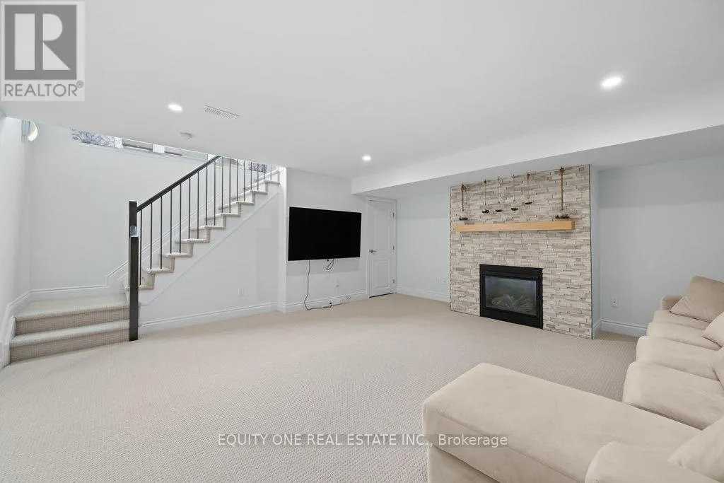 704 BRIAN GOOD AVENUE