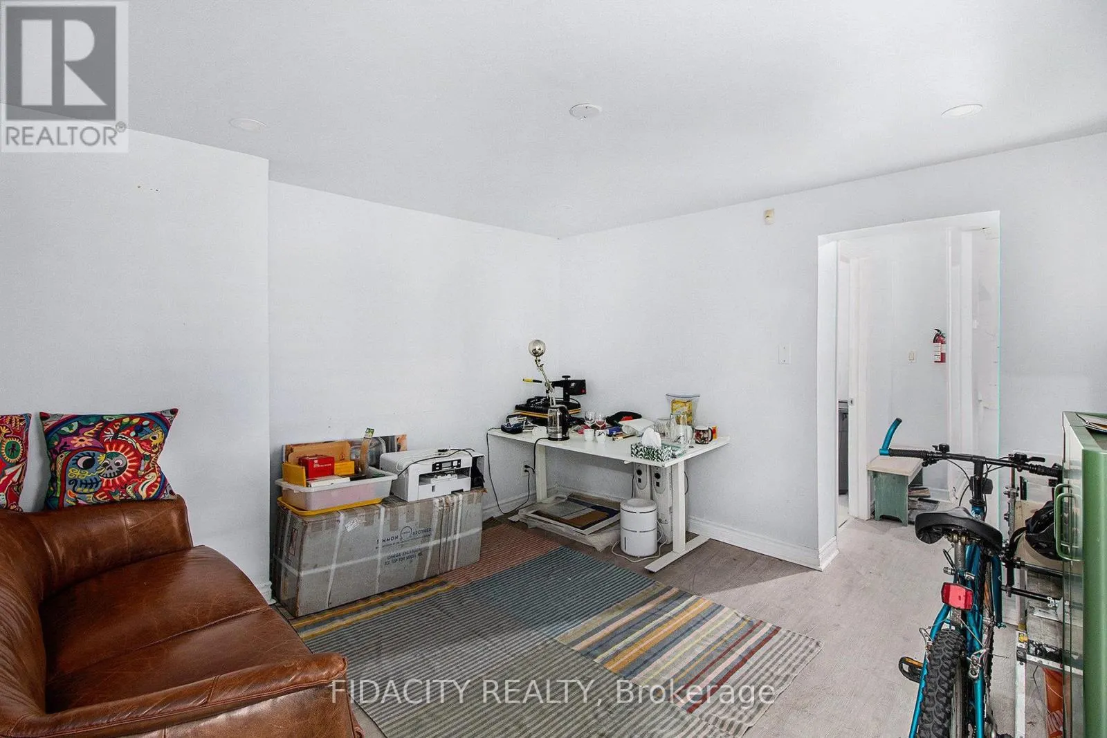640 SOMERSET STREET W