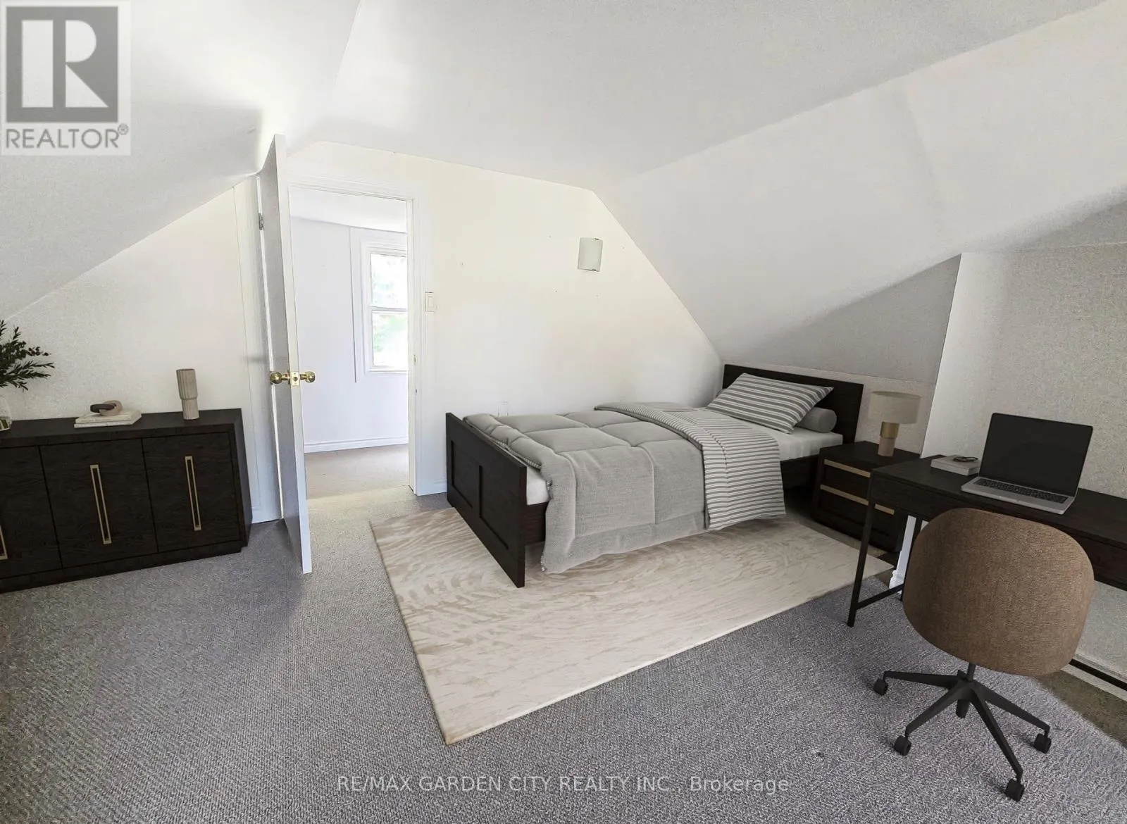 126 MOUNTAIN ROAD
