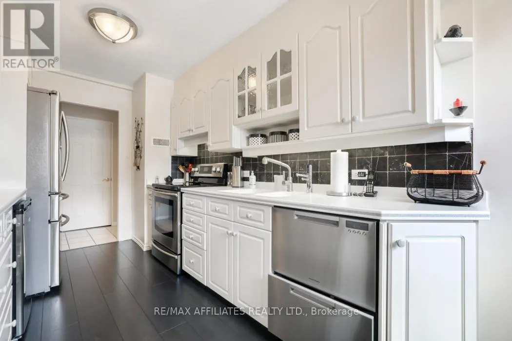 304 - 1190 RICHMOND ROAD