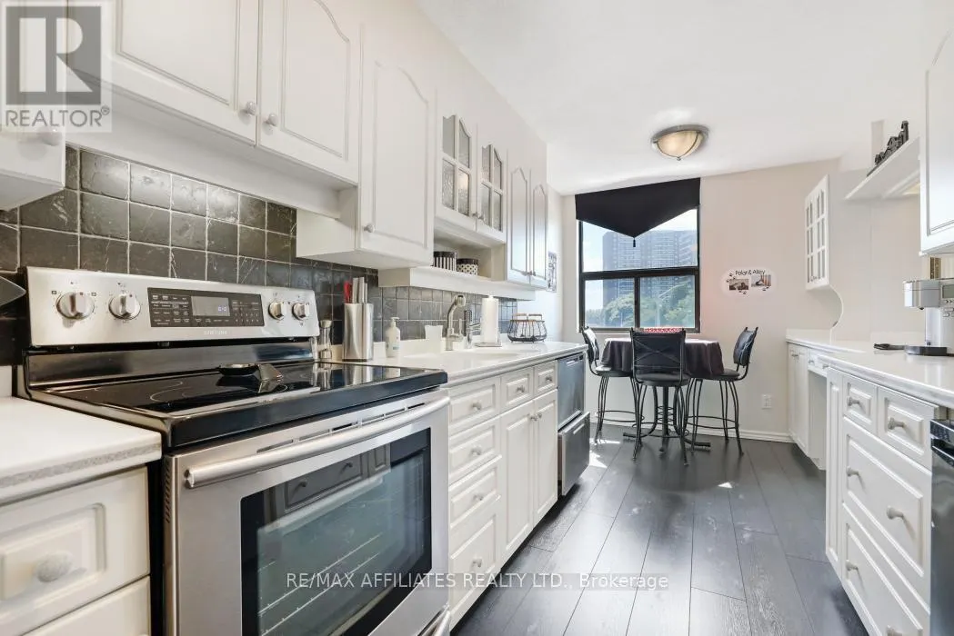 304 - 1190 RICHMOND ROAD