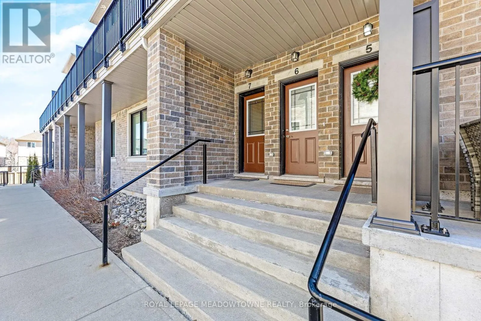 7 - 107 WESTRA DRIVE