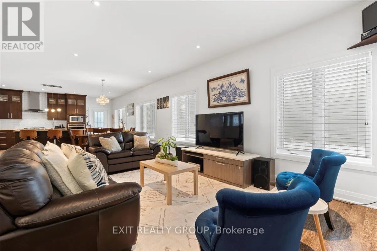 90 TIMBERLAND DRIVE