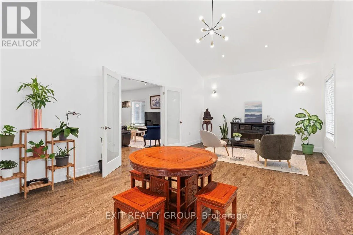 90 TIMBERLAND DRIVE