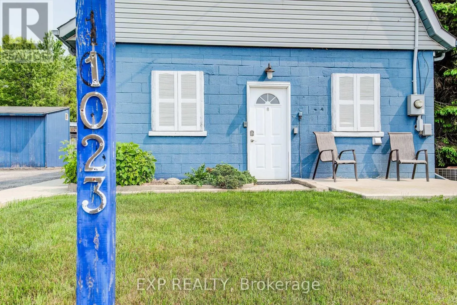 1023 MAPLE LEAF STREET