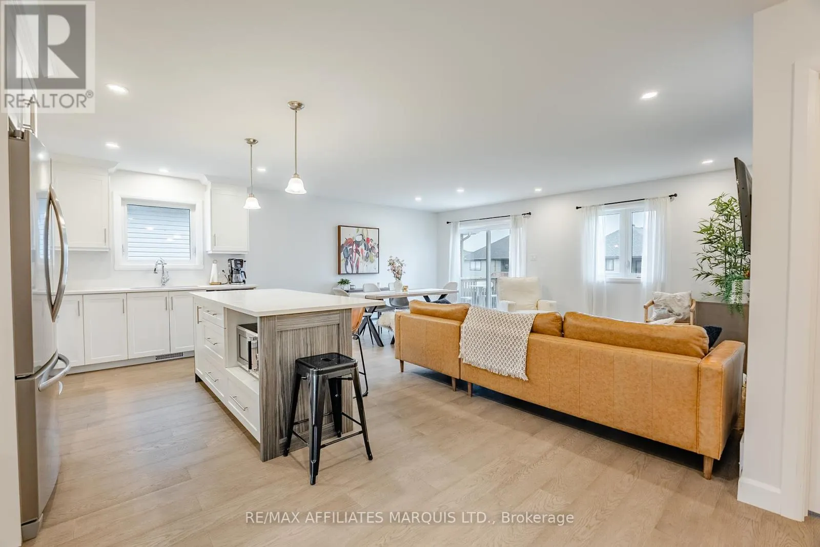 269 GILLIS AVENUE