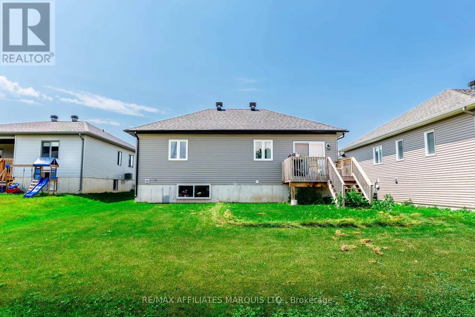 269 GILLIS AVENUE