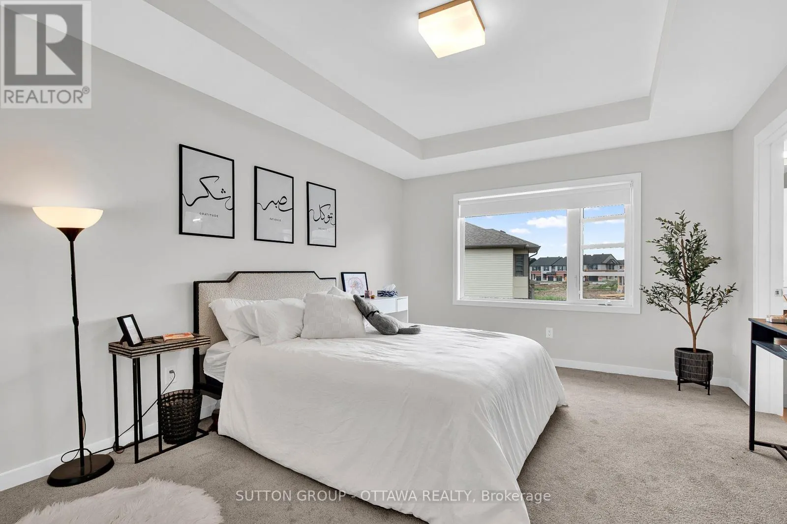 737 ACAI WAY
