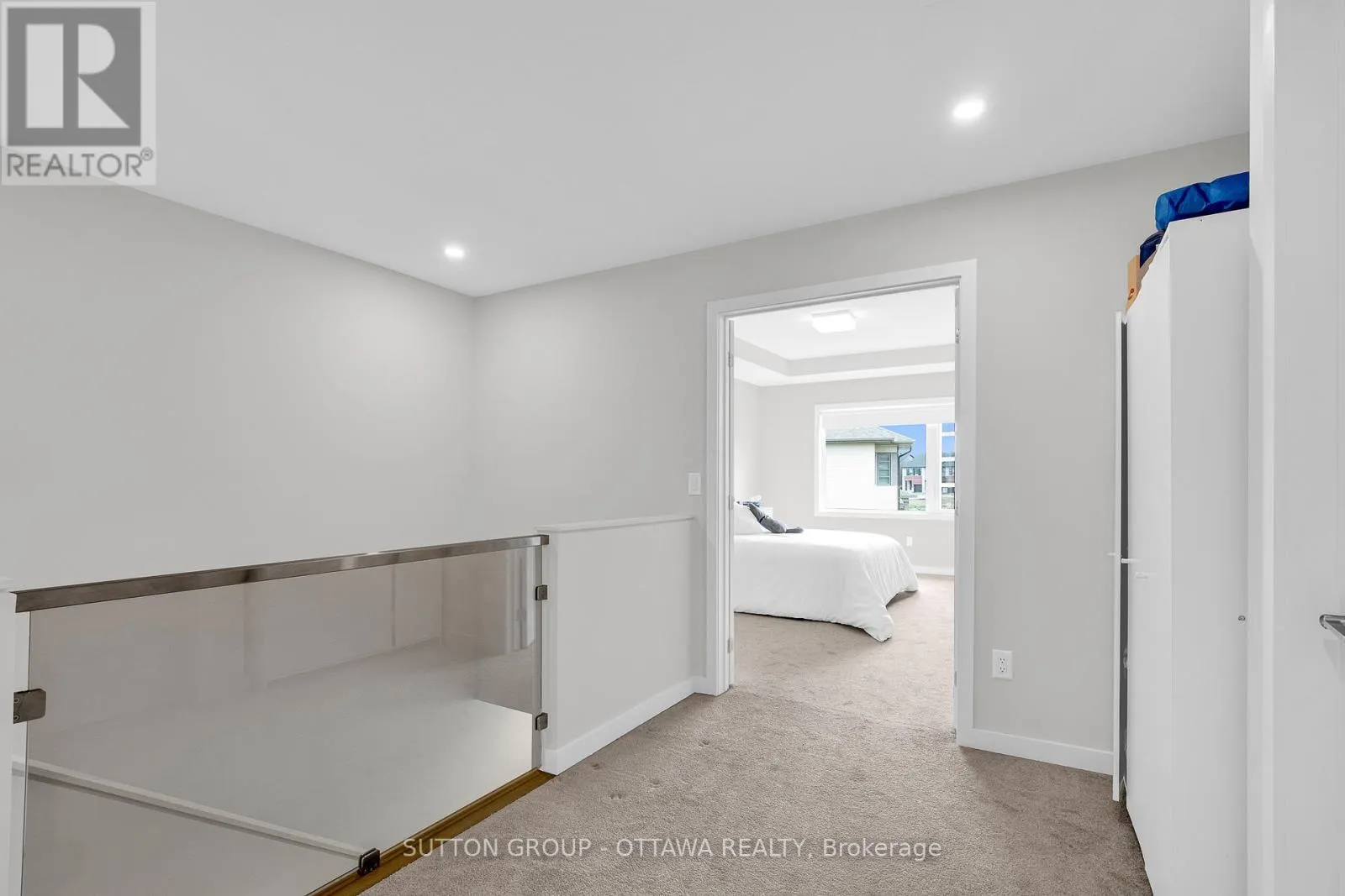 737 ACAI WAY