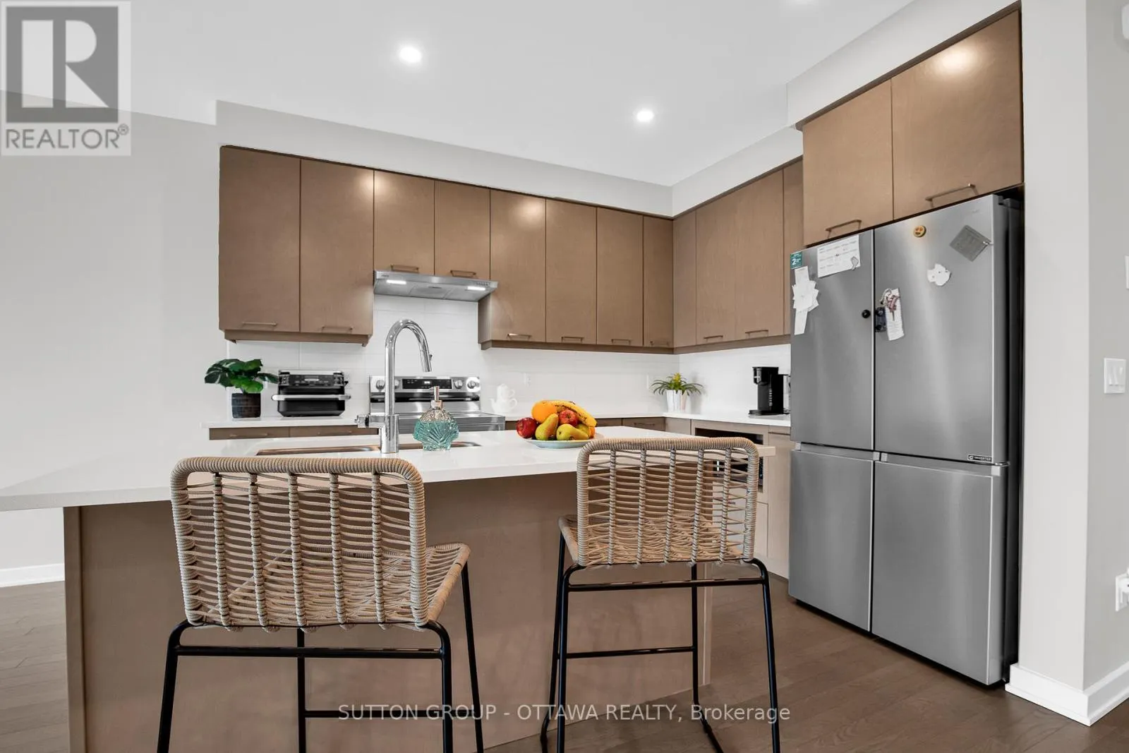 737 ACAI WAY