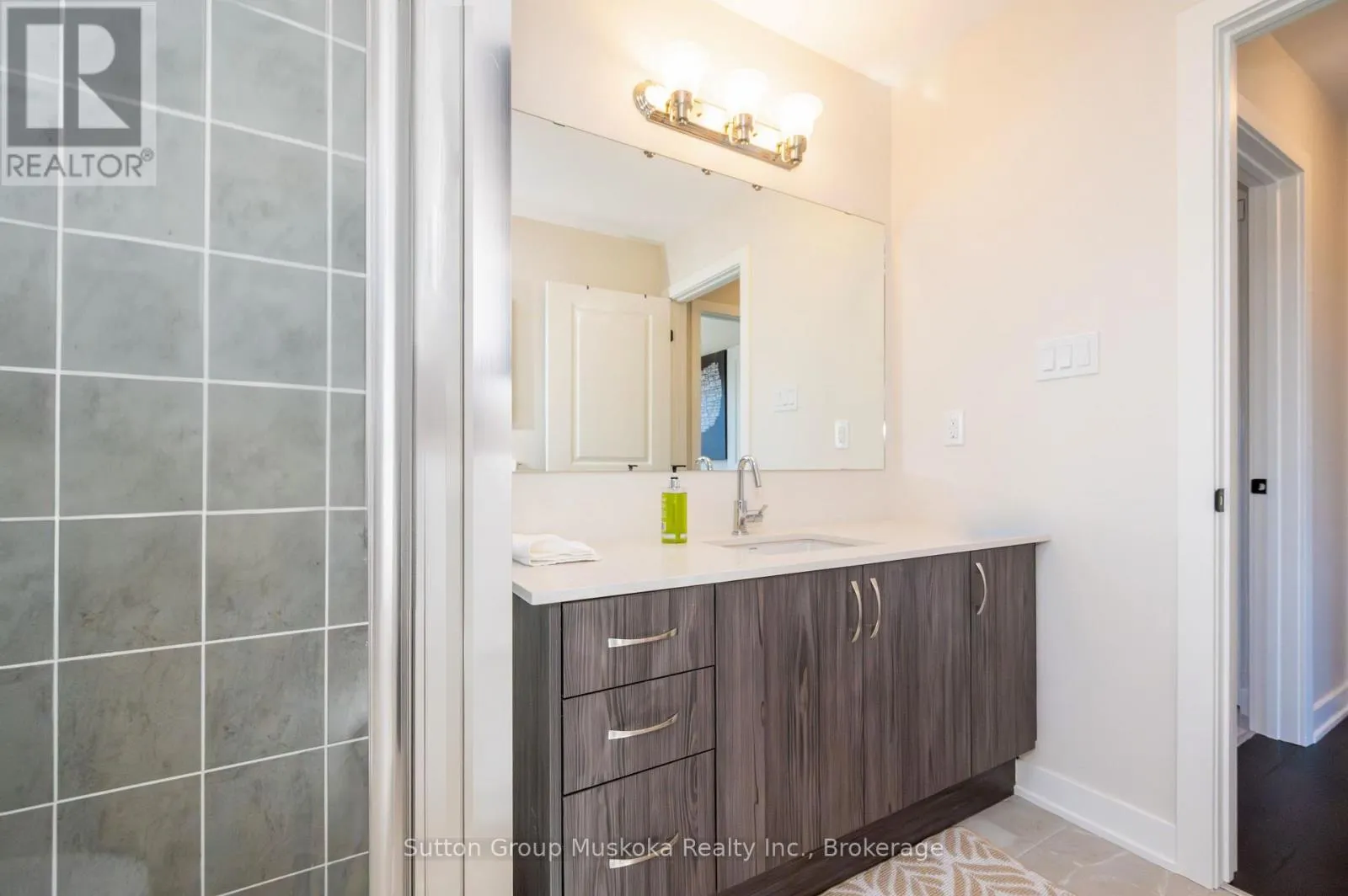 23 - 1020 RIDGELINE DRIVE, #23
