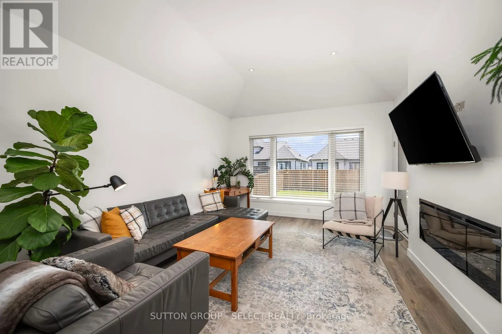 224 DOAN DRIVE