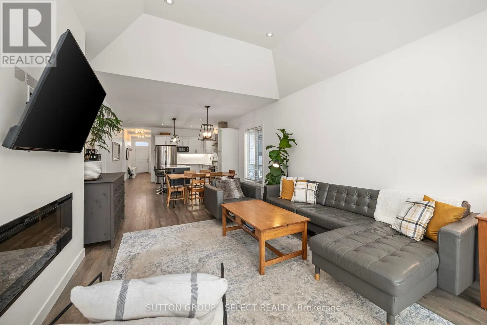 224 DOAN DRIVE