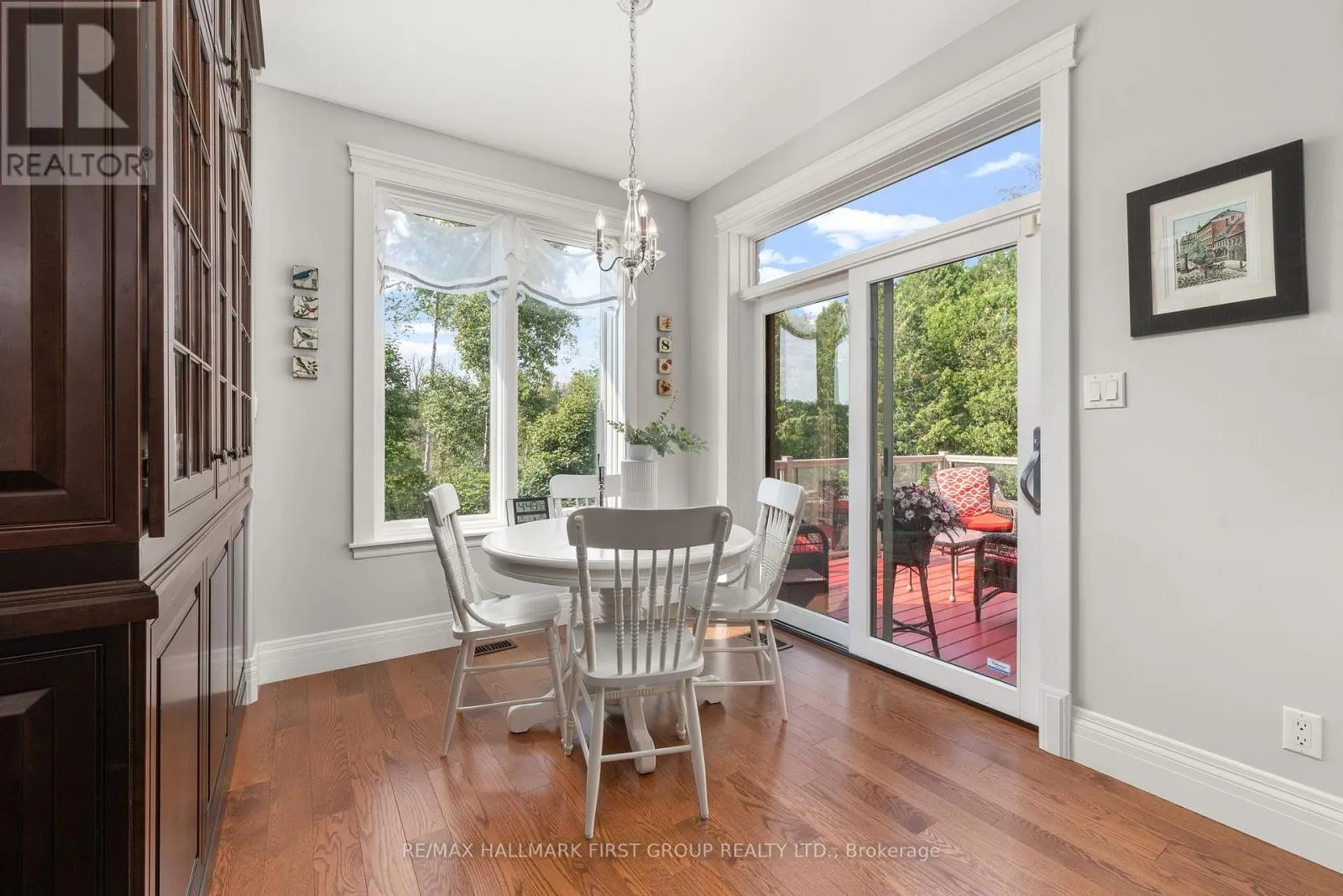 22 ROSSLYN DRIVE