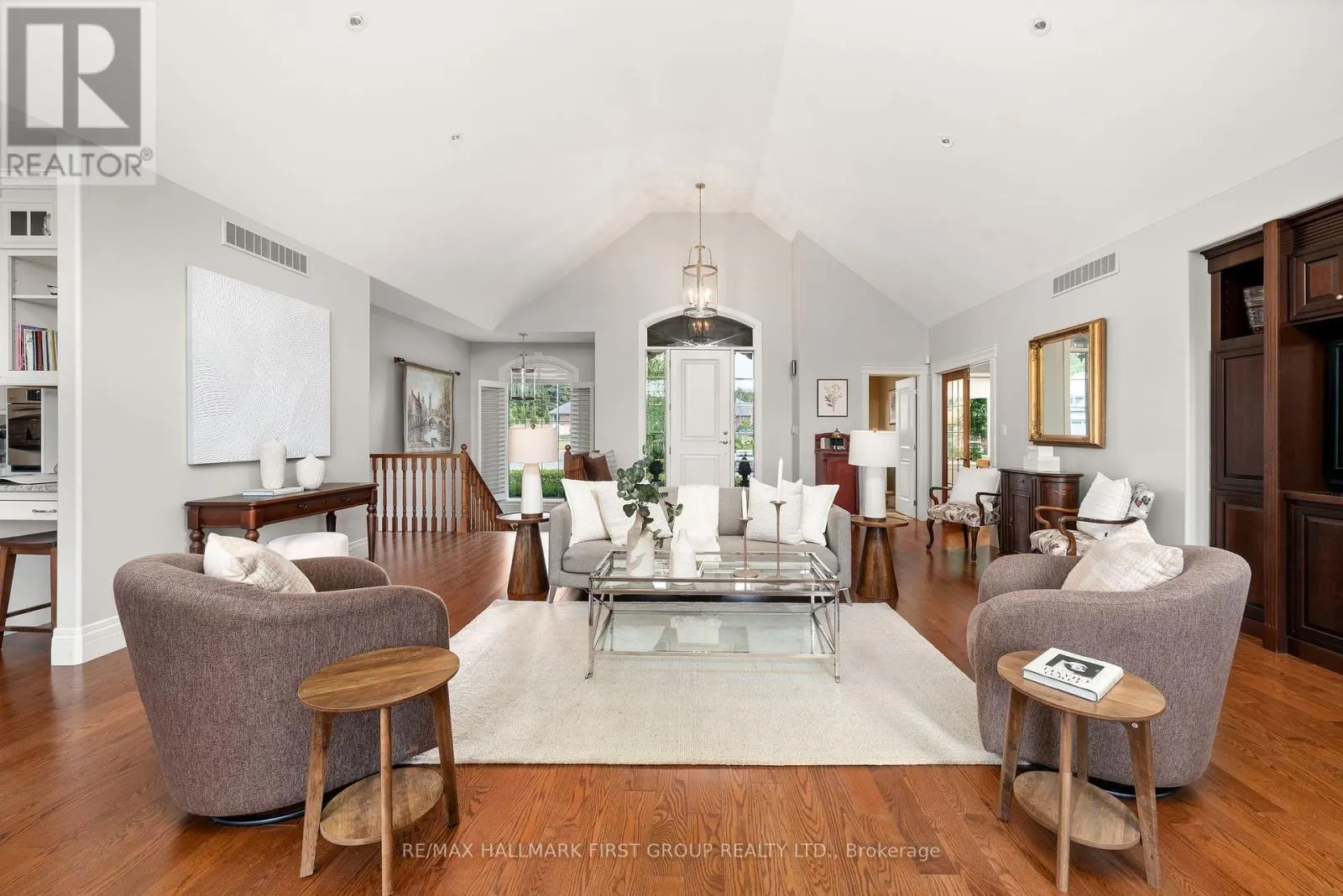 22 ROSSLYN DRIVE