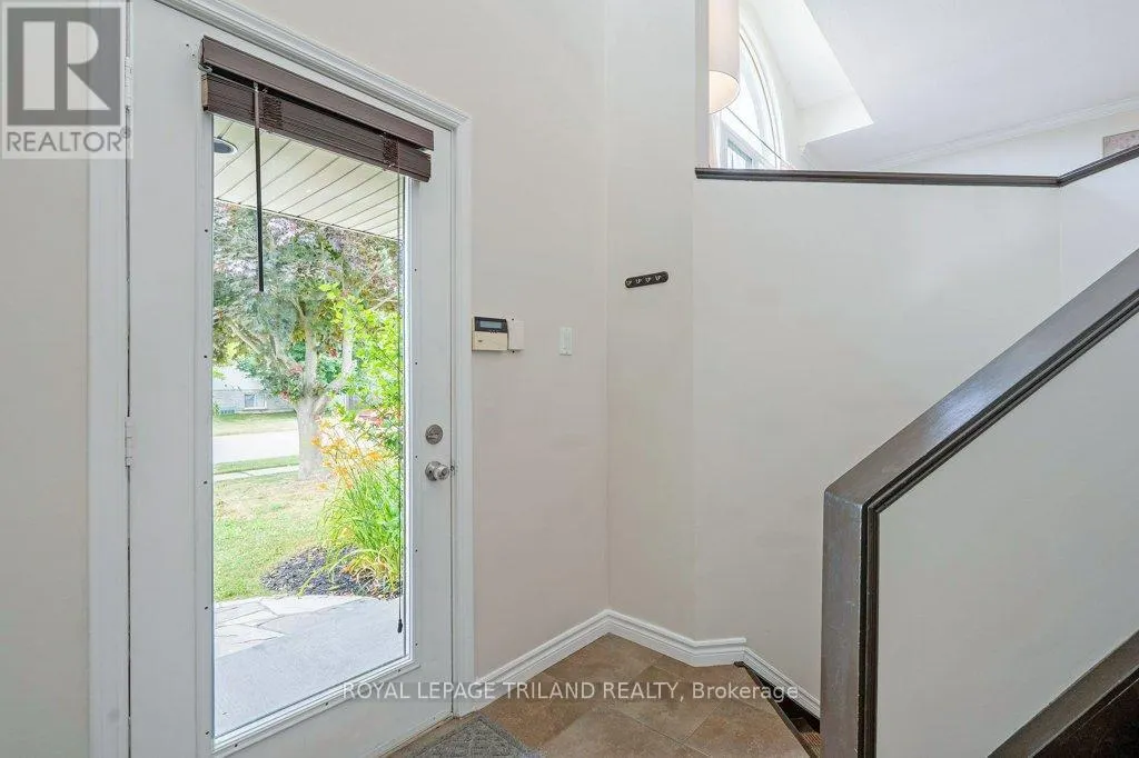 307 FRANCES STREET