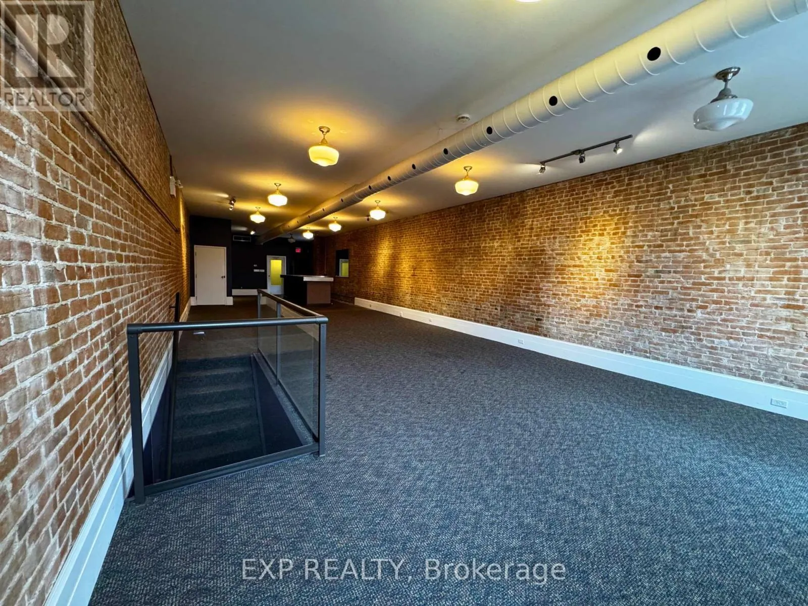 UPPER - 14 NORFOLK STREET S