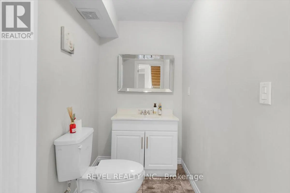 233 NORMANHURST AVENUE