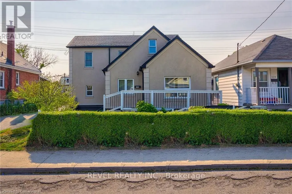 233 NORMANHURST AVENUE