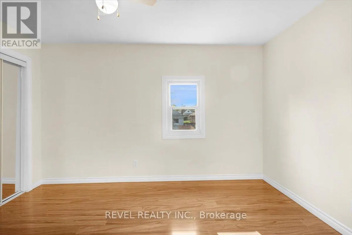 233 NORMANHURST AVENUE