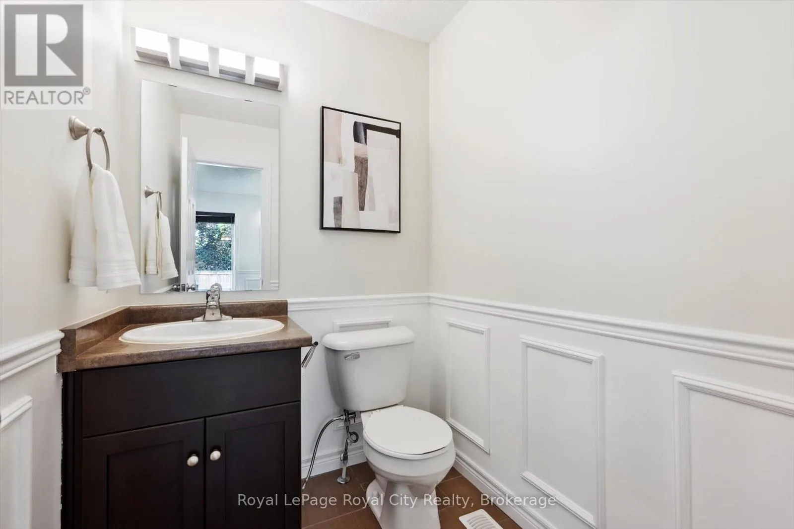 17 - 355 MACALISTER BOULEVARD, #17