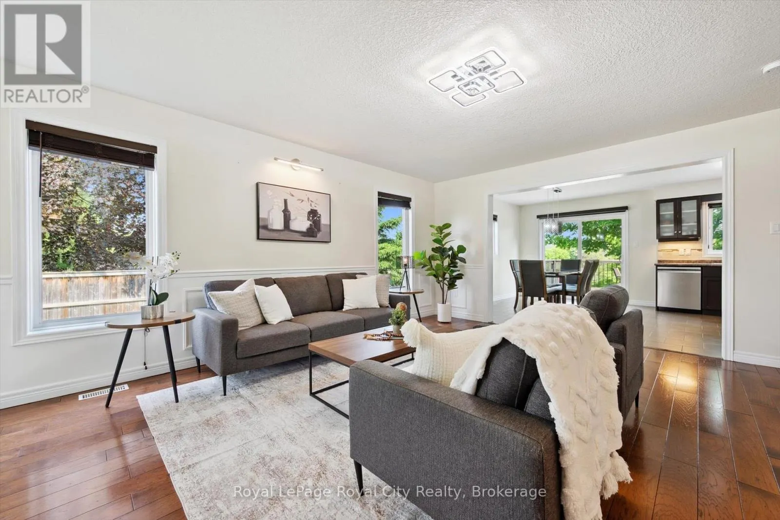 17 - 355 MACALISTER BOULEVARD, #17
