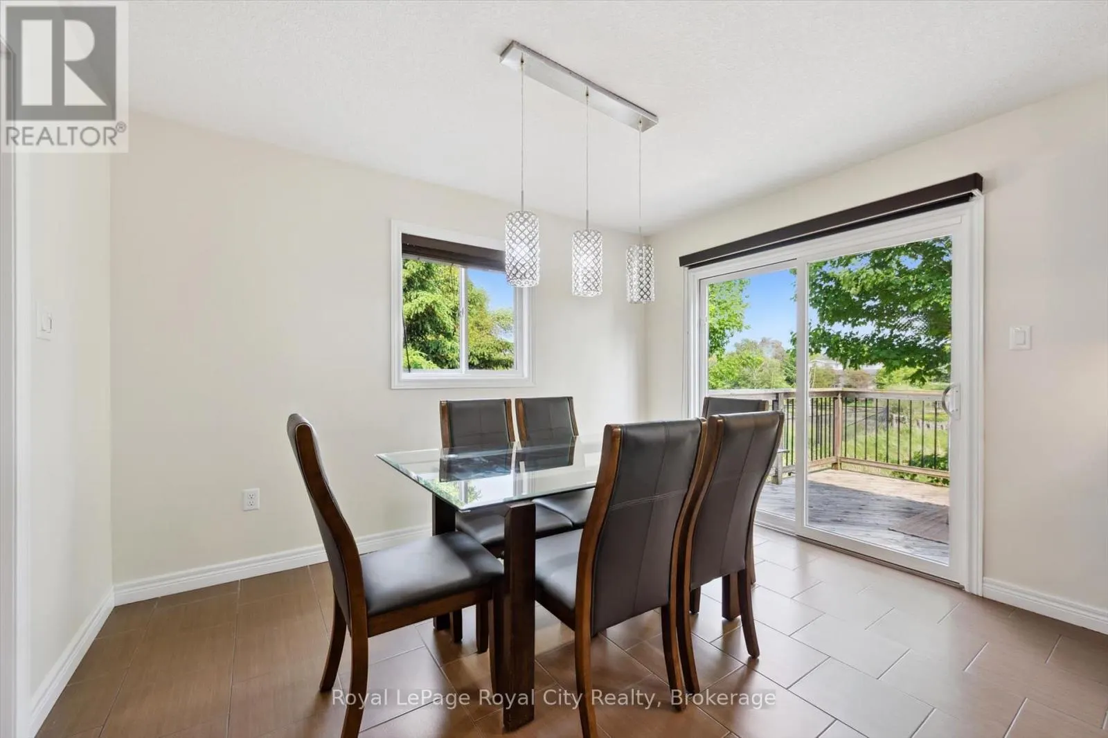 17 - 355 MACALISTER BOULEVARD, #17