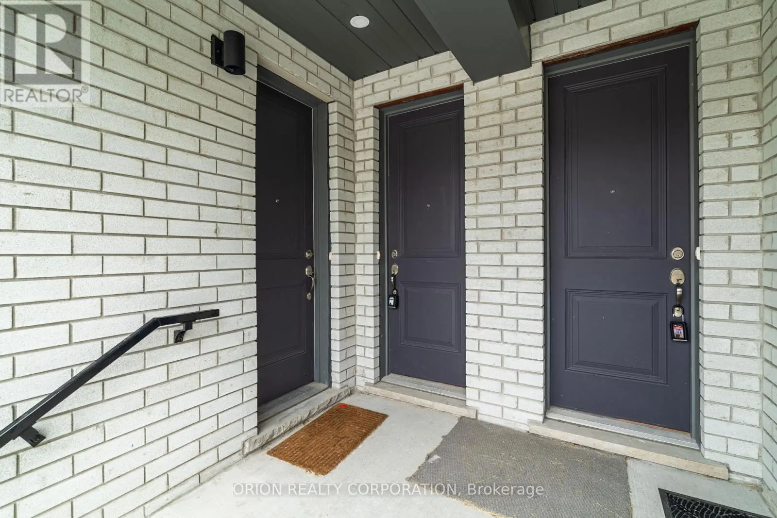 2003 - 160 DENSMORE ROAD