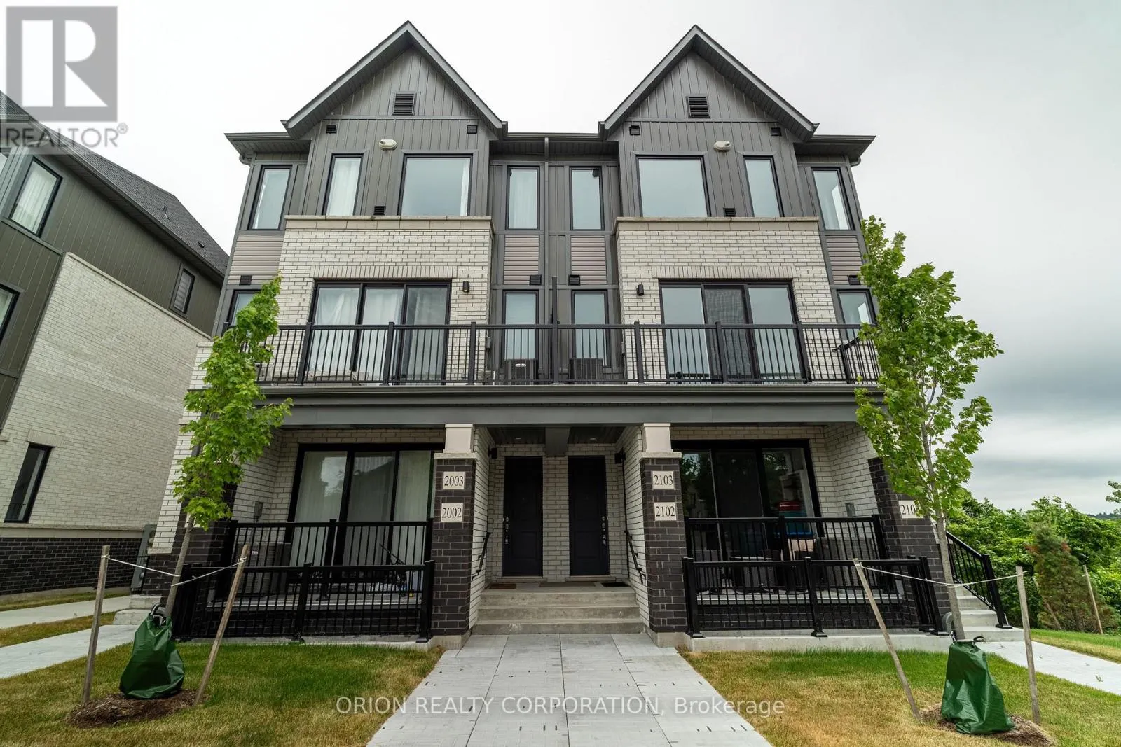 2003 - 160 DENSMORE ROAD
