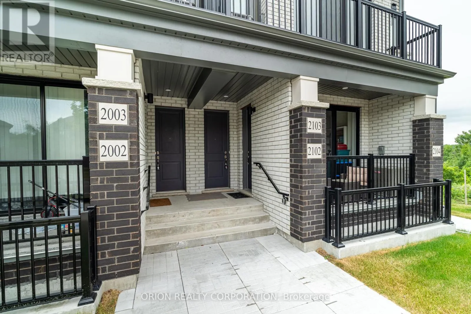 2003 - 160 DENSMORE ROAD