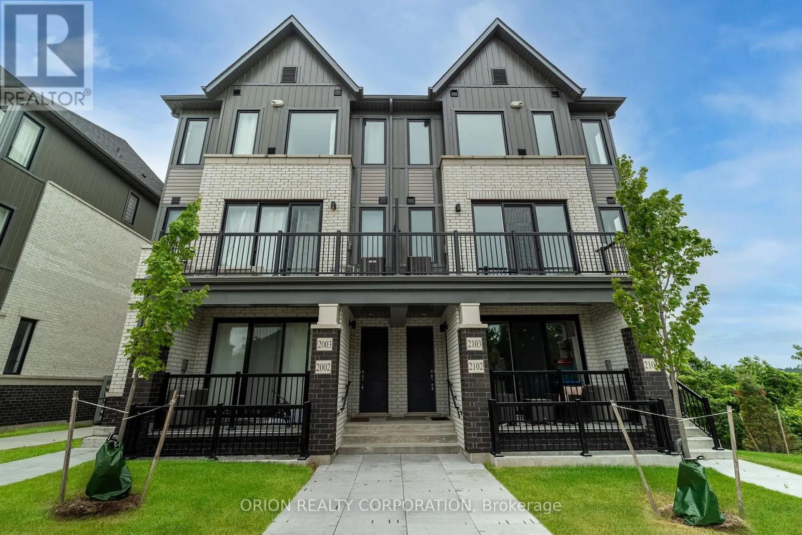 2003 - 160 DENSMORE ROAD