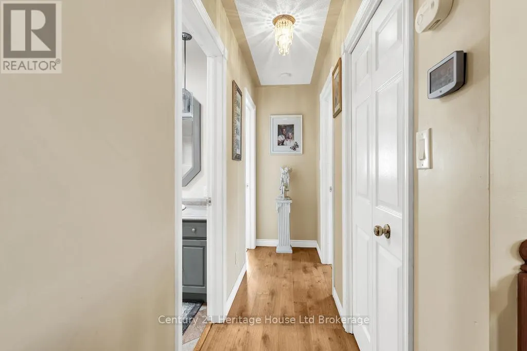 20 WOODCOCK DRIVE