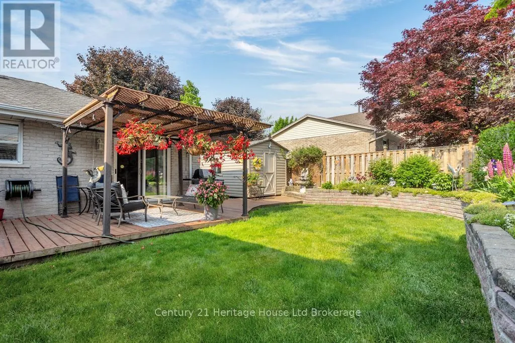 20 WOODCOCK DRIVE