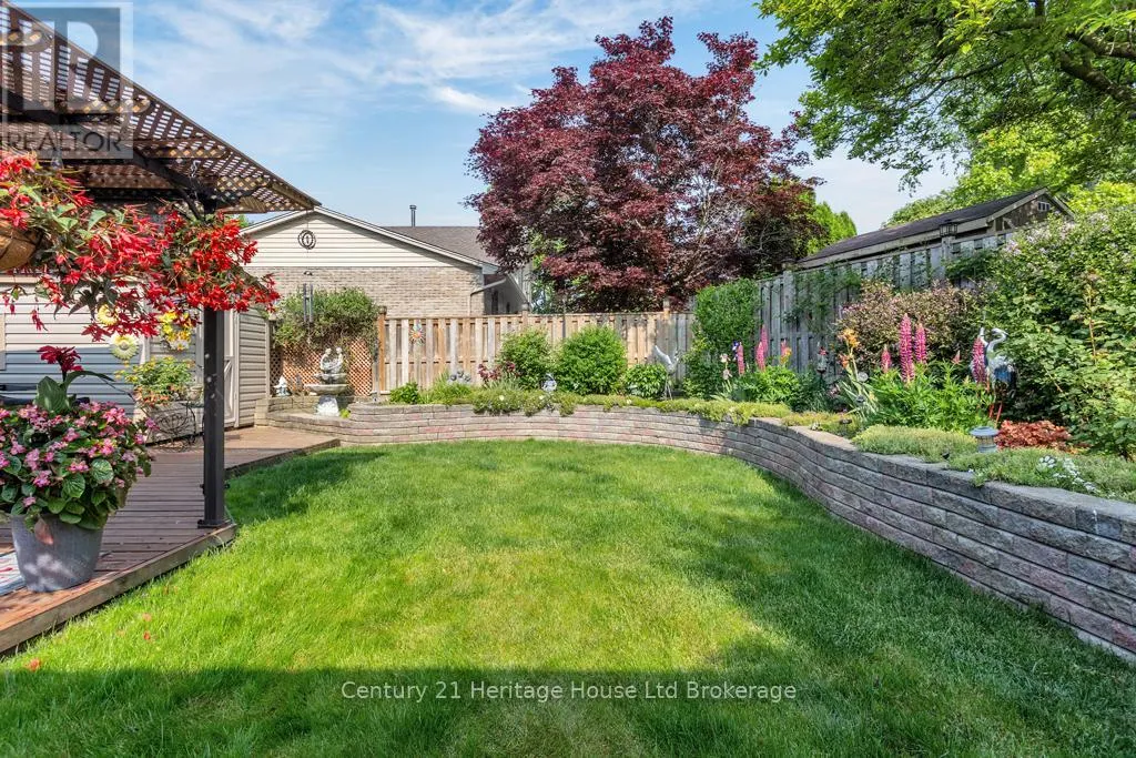 20 WOODCOCK DRIVE