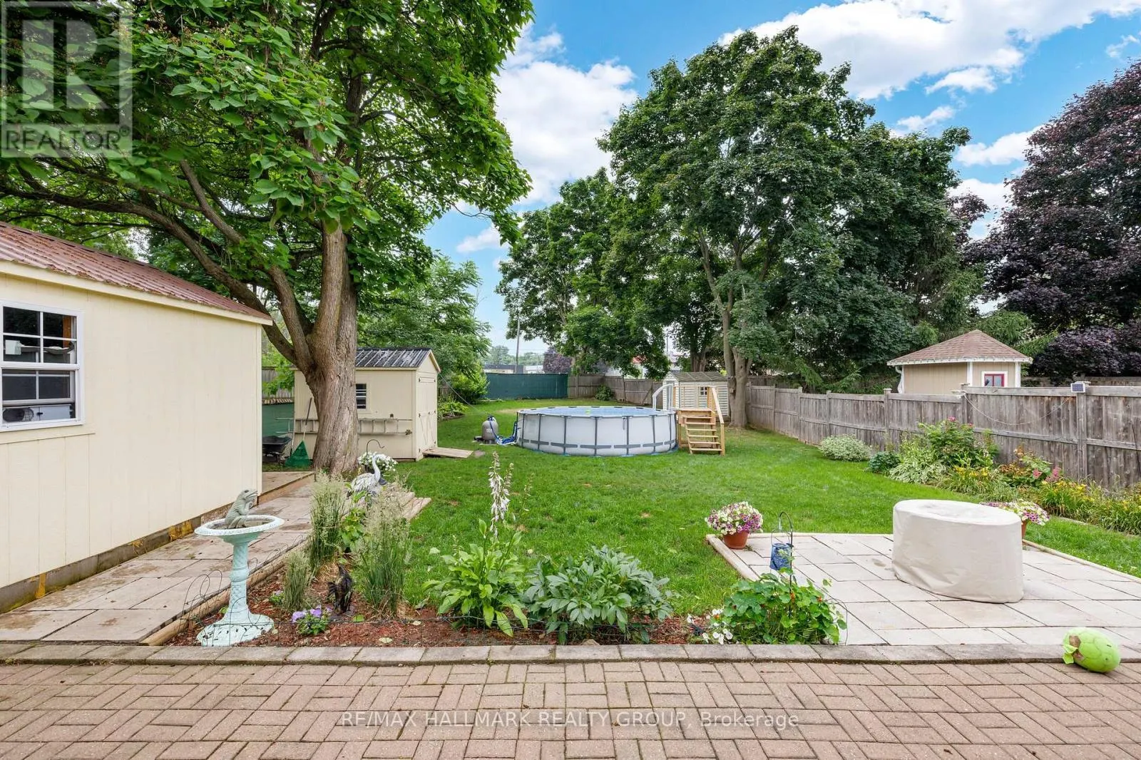 1182 QUEENSLAND PLACE