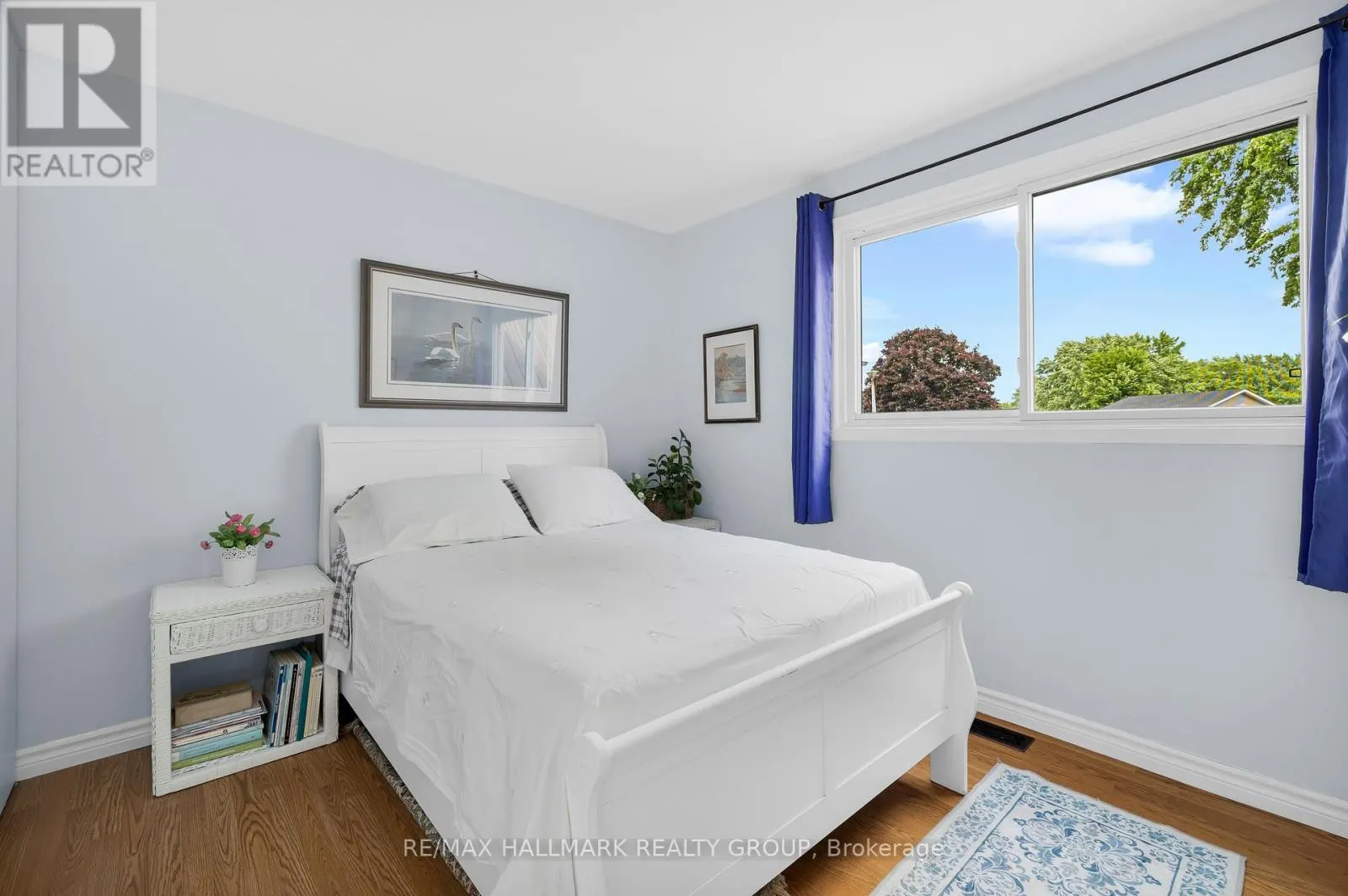 1182 QUEENSLAND PLACE