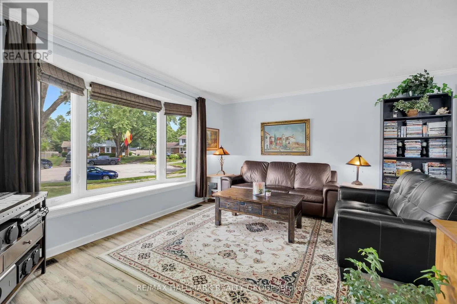 1182 QUEENSLAND PLACE