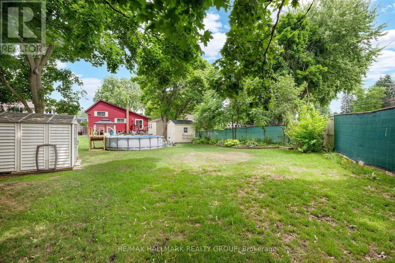 1182 QUEENSLAND PLACE