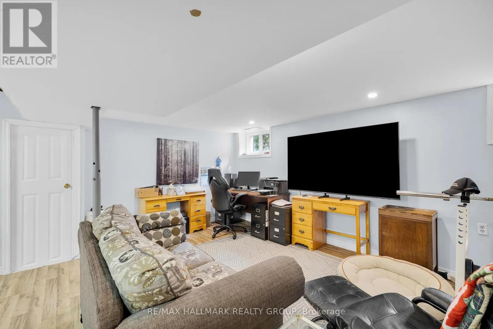 1182 QUEENSLAND PLACE