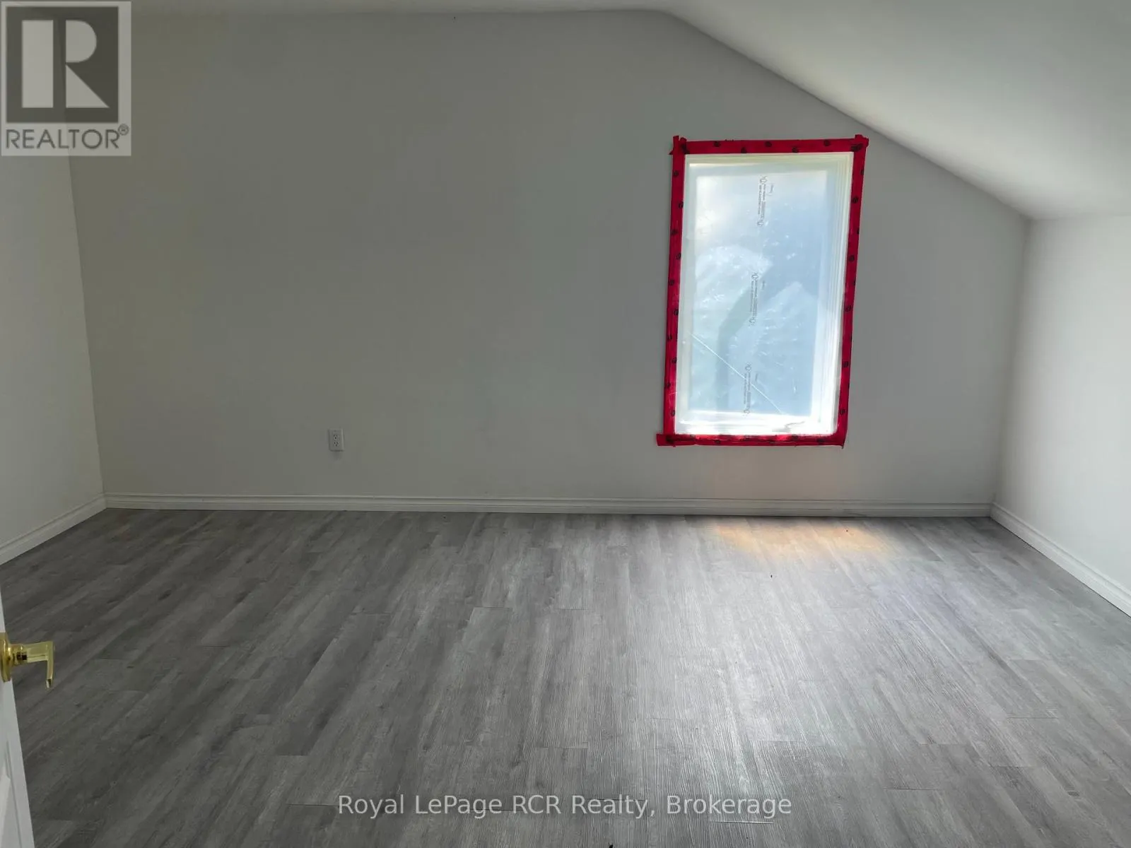 828254 MULMUR NOTTAWASAGA TOWNLINE