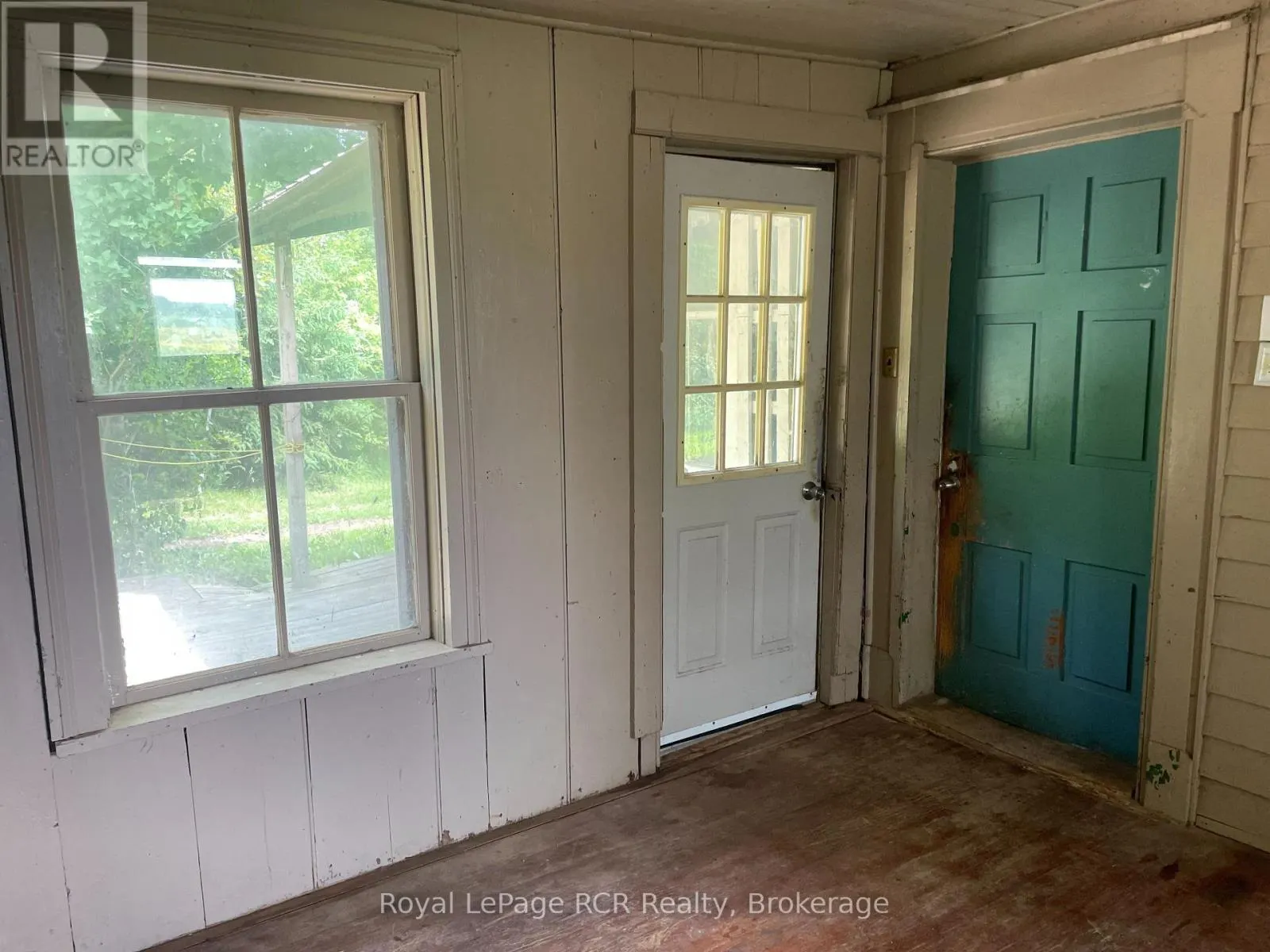828254 MULMUR NOTTAWASAGA TOWNLINE
