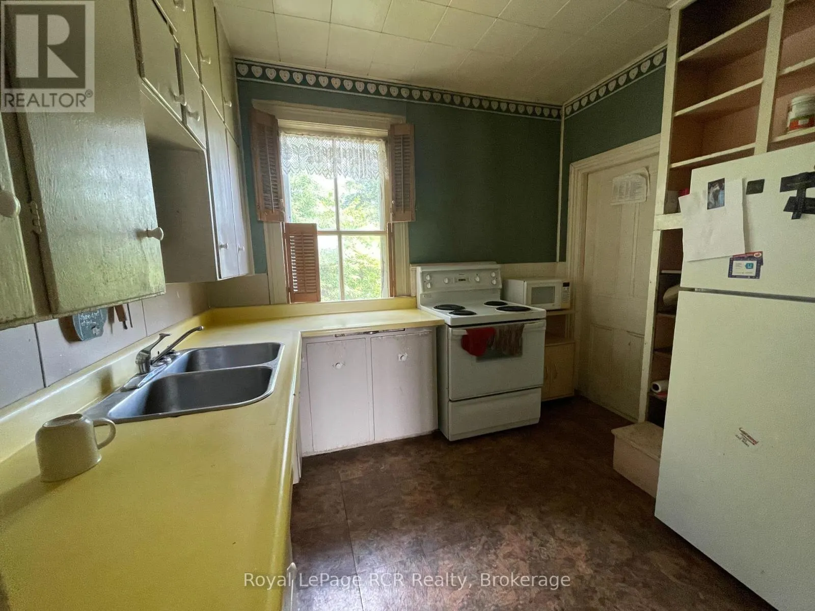 828254 MULMUR NOTTAWASAGA TOWNLINE