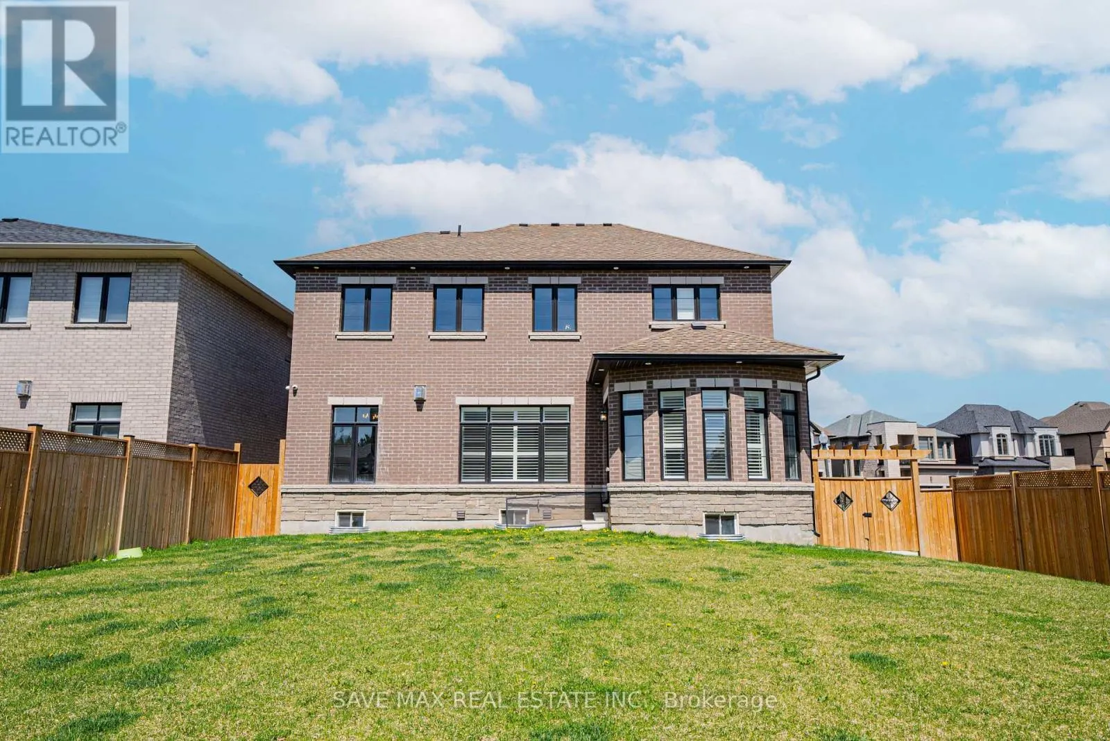 1250 UPPER THAMES DRIVE