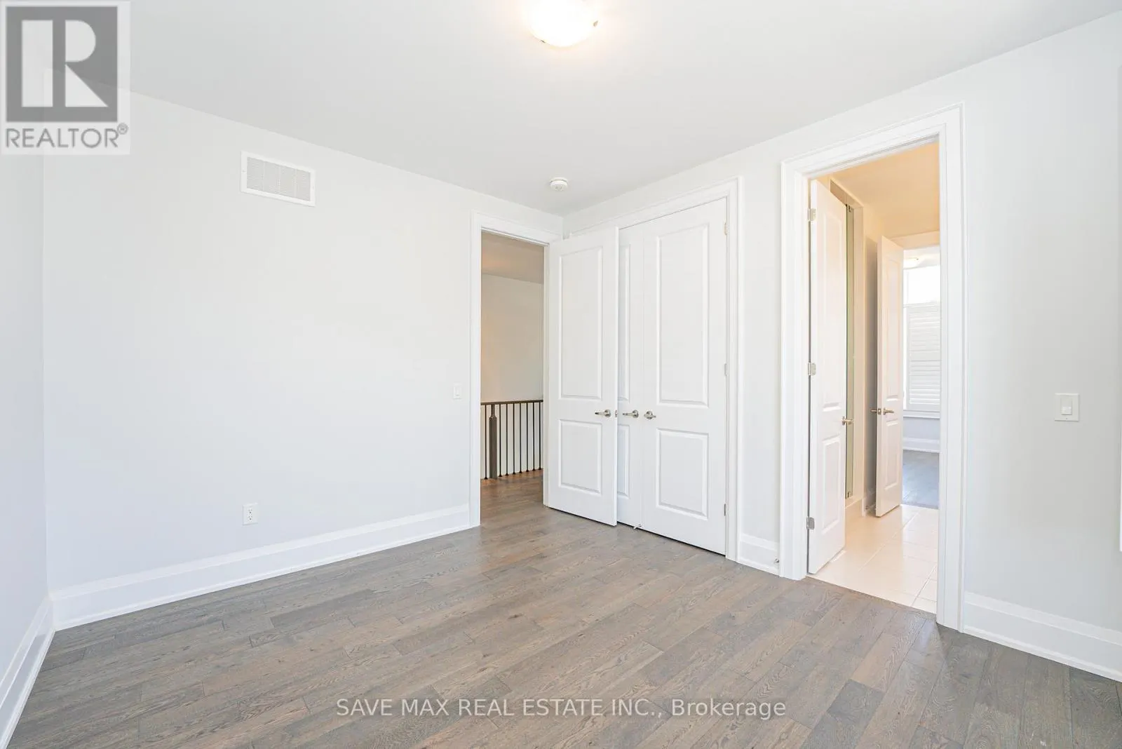 1250 UPPER THAMES DRIVE