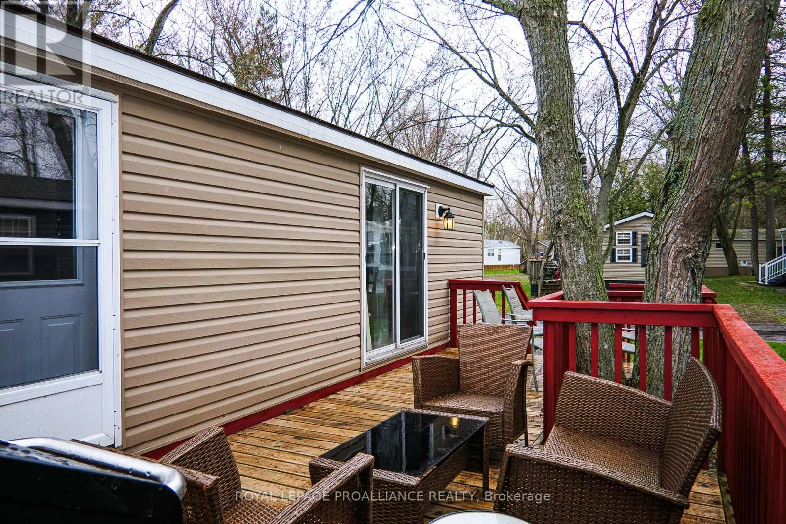 4 PARK MEADOW LANE - 486 COUNTY RD 18