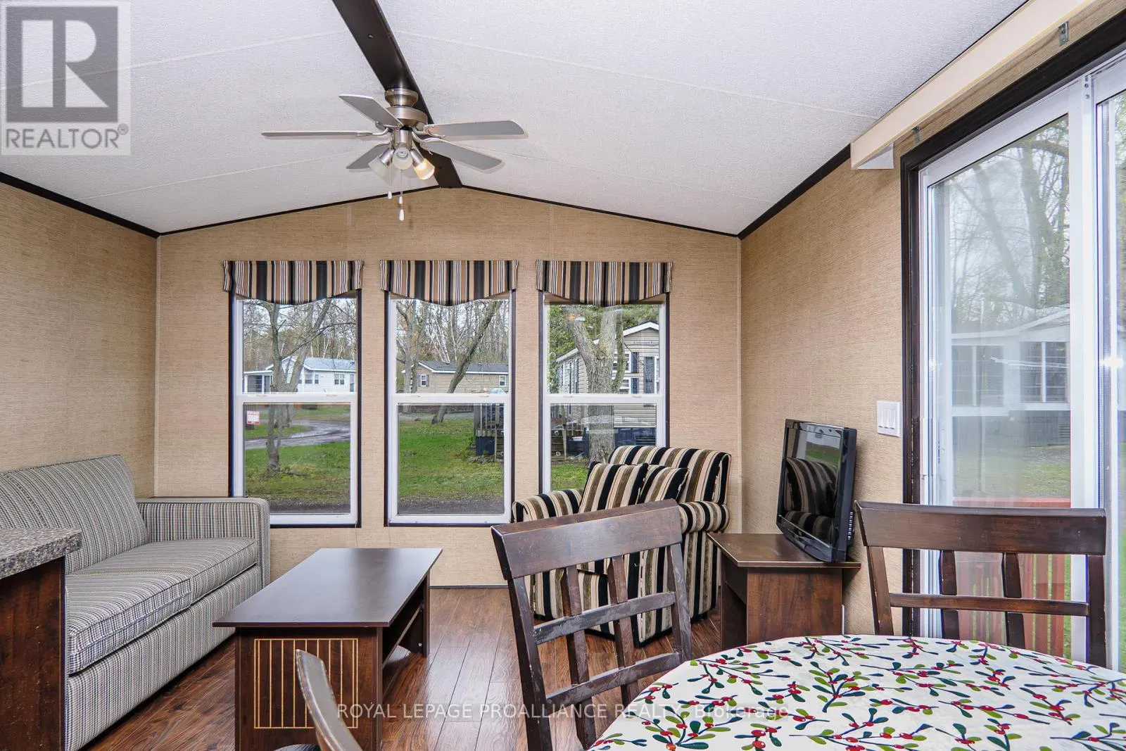4 PARK MEADOW LANE - 486 COUNTY RD 18